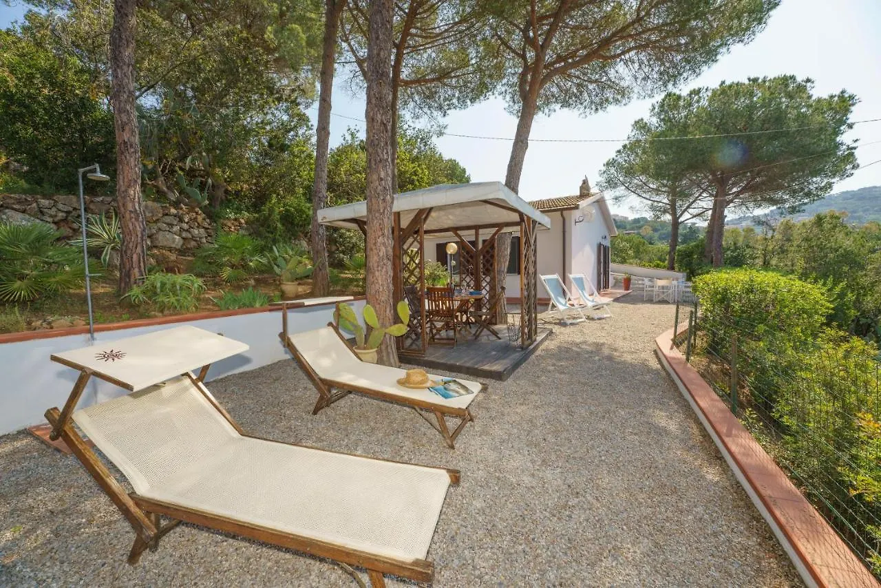 Villino Luciana Villa Capoliveri  Holiday home